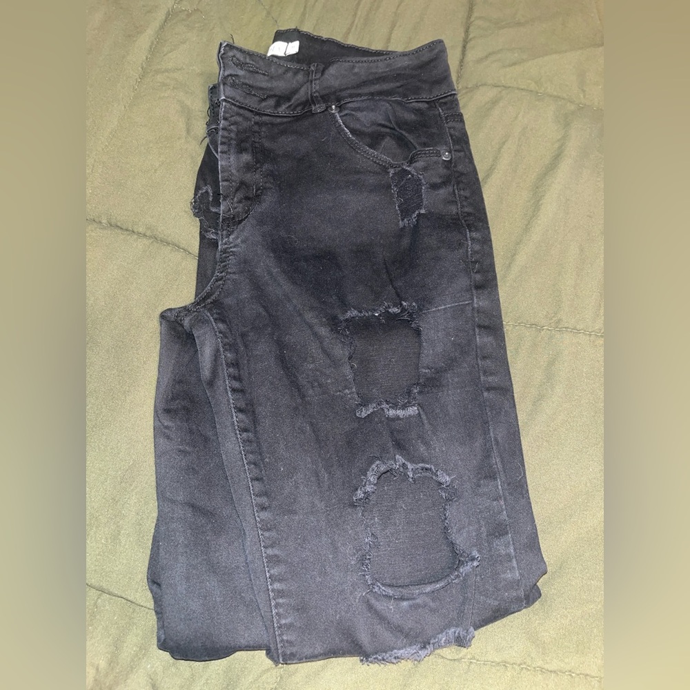 Rue 21 distressed skinny jeans size 9